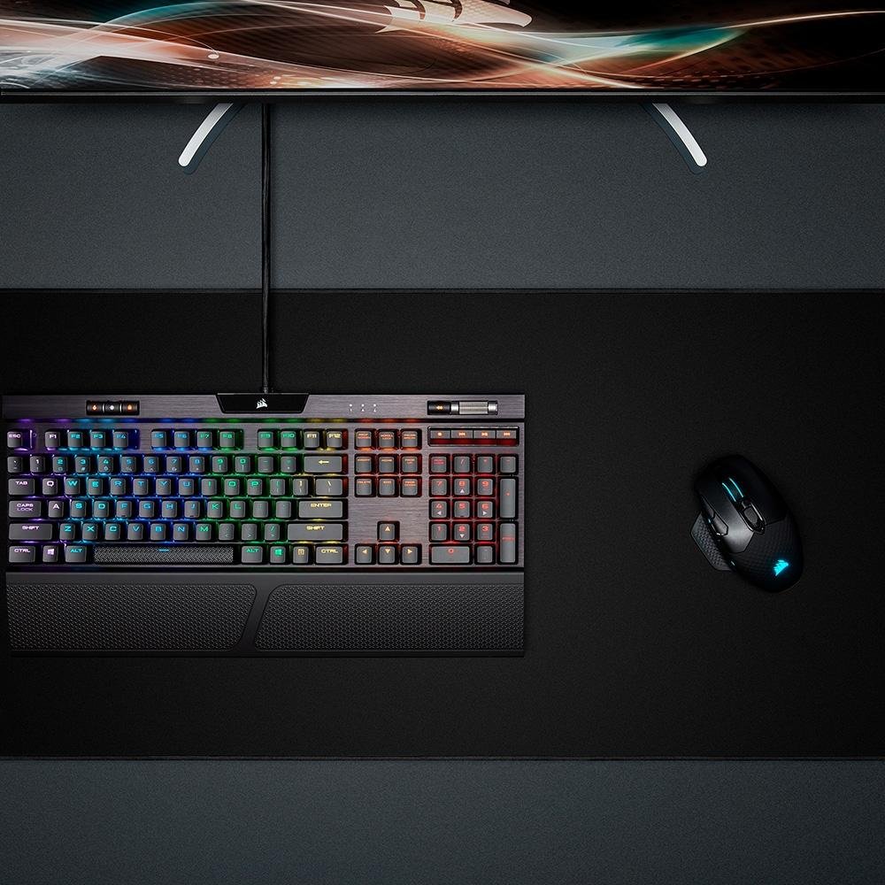 Mousepad Gamer Corsair MM350 PRO XL Estendido, Grande, (930x400mm), Resistente a Respingos, Preto - CH-9413770-WW