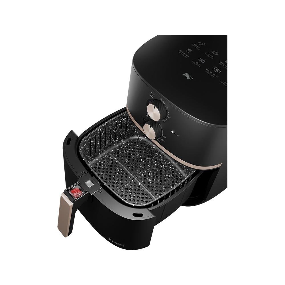 Fritadeira Air Fry Sem Óleo WAP Grand Family, 5.2L, 1500W, Com Cesto e Grelha, Removíveis e Duplo Revestimento Antiaderente, 127V - FW009539 Fritadeira Air Fry Sem Óleo WAP Grand Family, 5.2L, 1500W, Com Cesto e Grelha, Removíveis e Duplo Revestimento Antiaderente, 127V - FW009539