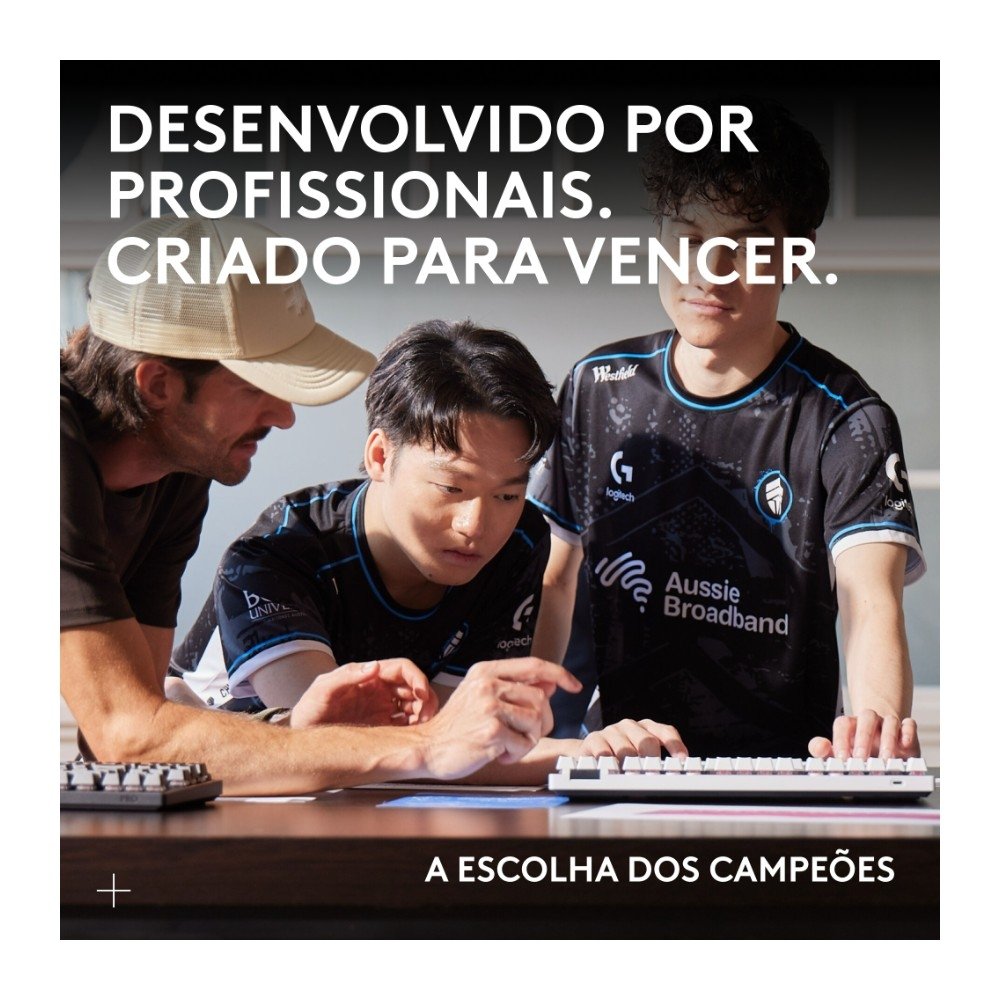 Mouse Gamer Sem Fio Logitech G PRO X SUPERLIGHT 2c, 5 botões, 44000 DPI, Atualização de até 8 kHz, PC e Mac, Magenta -910-007544 Mouse Gamer Sem Fio Logitech G PRO X SUPERLIGHT 2c, 5 botões, 44000 DPI, Atualização de até 8 kHz, PC e Mac, Magenta -910-007544