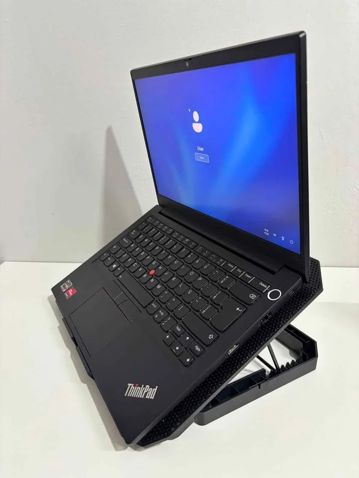 Usado - Notebook Lenovo Thinkpad E14 | Amd Ryzen 5 5500u | 16gb | SSD Nvme 256gb | Tela 14” Full Hd - view 5