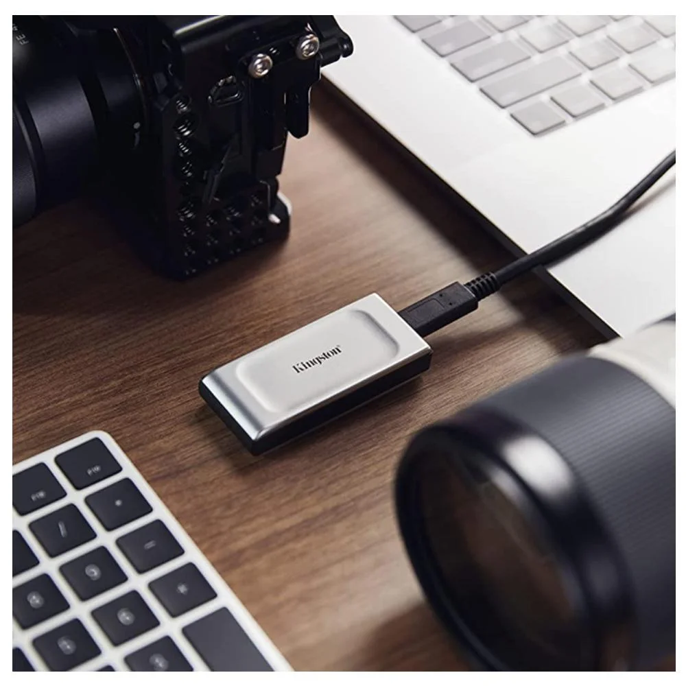SSD Externo Kingston Xs2000, 1TB, USB-C 3.2, Leitura 2000MB/s, C/ Capa De Borracha - Sxs2000/1000g